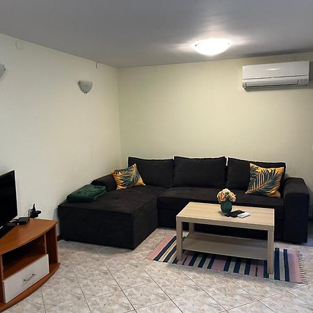 Green Central Apartment ヴァルナ エクステリア 写真