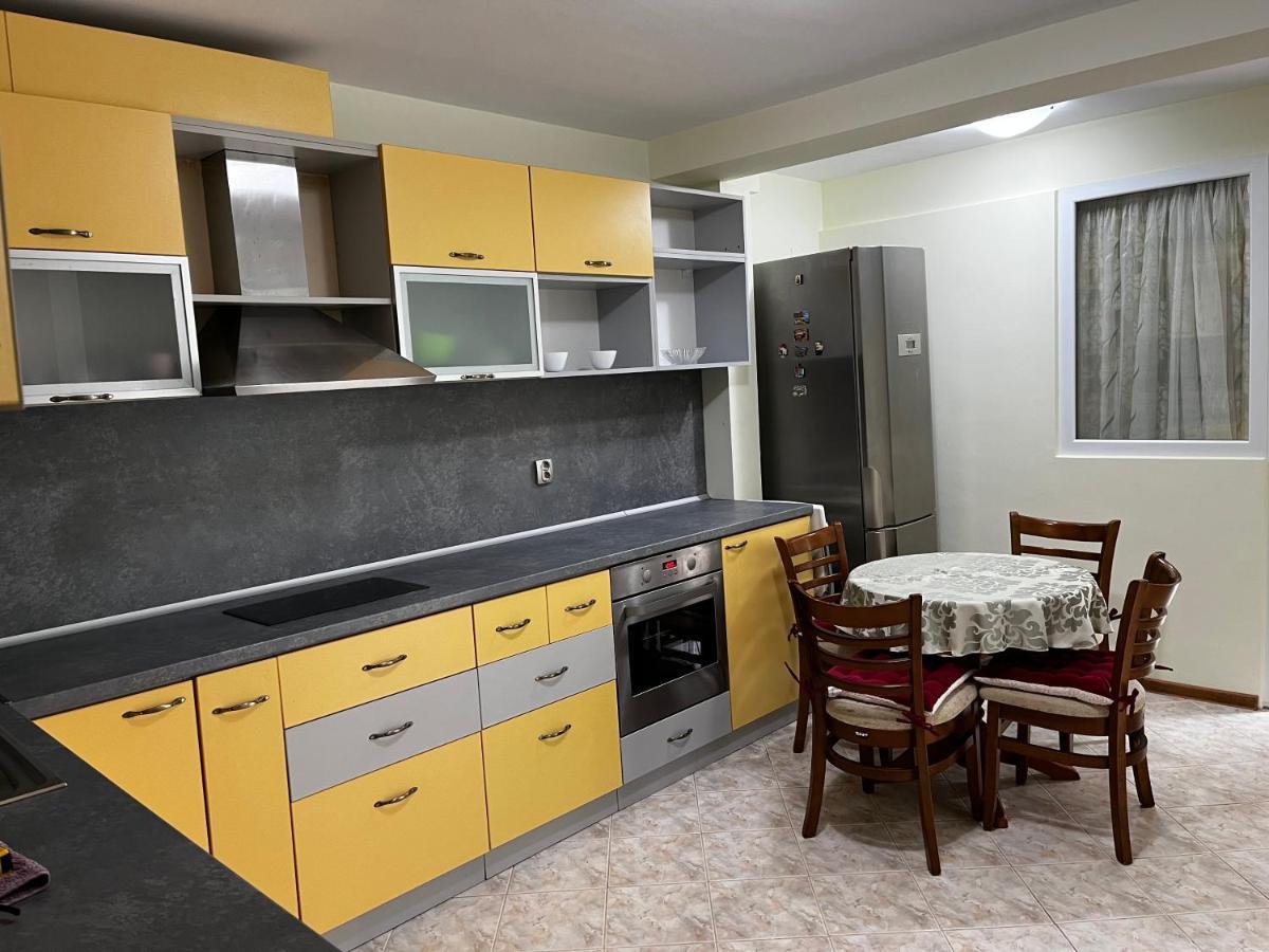 Green Central Apartment ヴァルナ エクステリア 写真